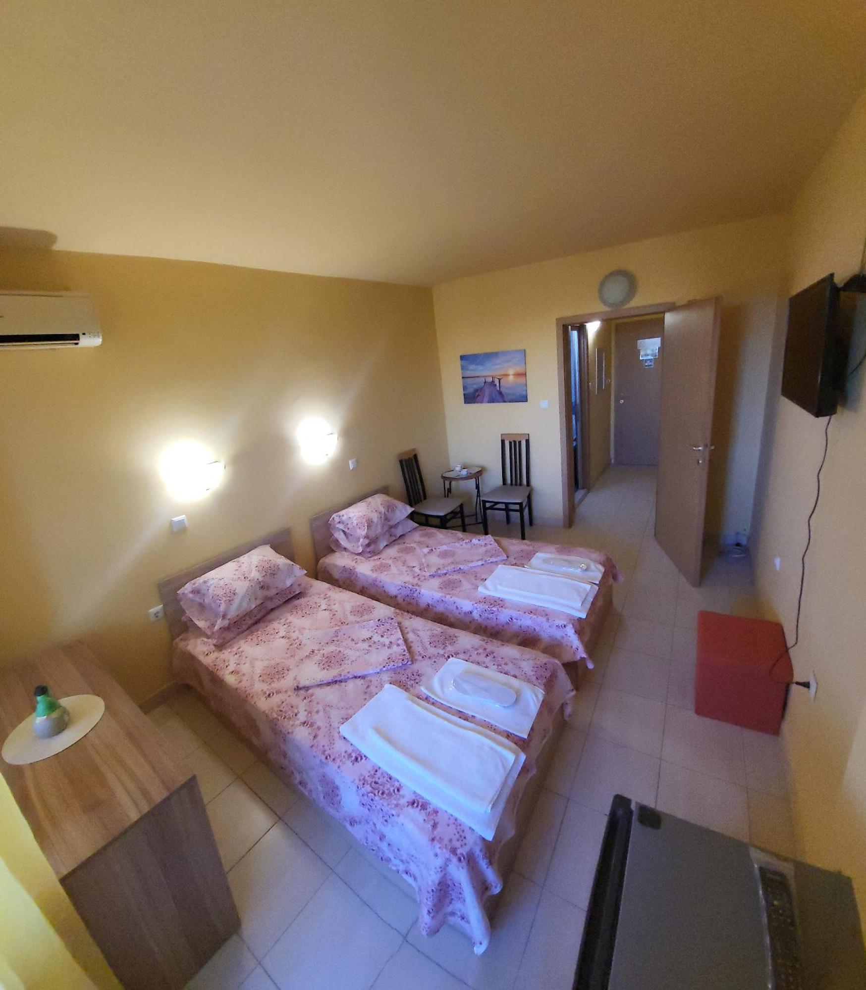 Апартаменты Apartamenti Ivaia Варна Экстерьер фото